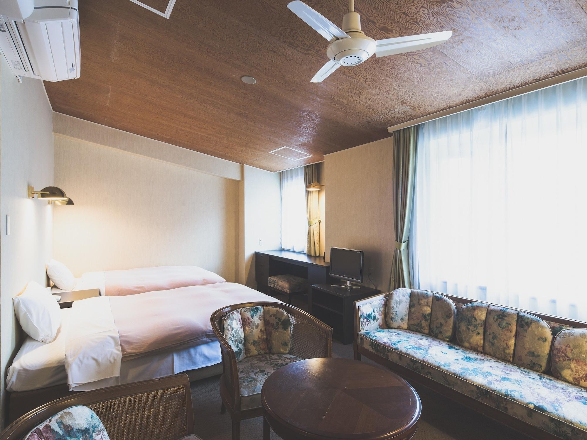 Hotel Karuizawa Elegance Exterior photo